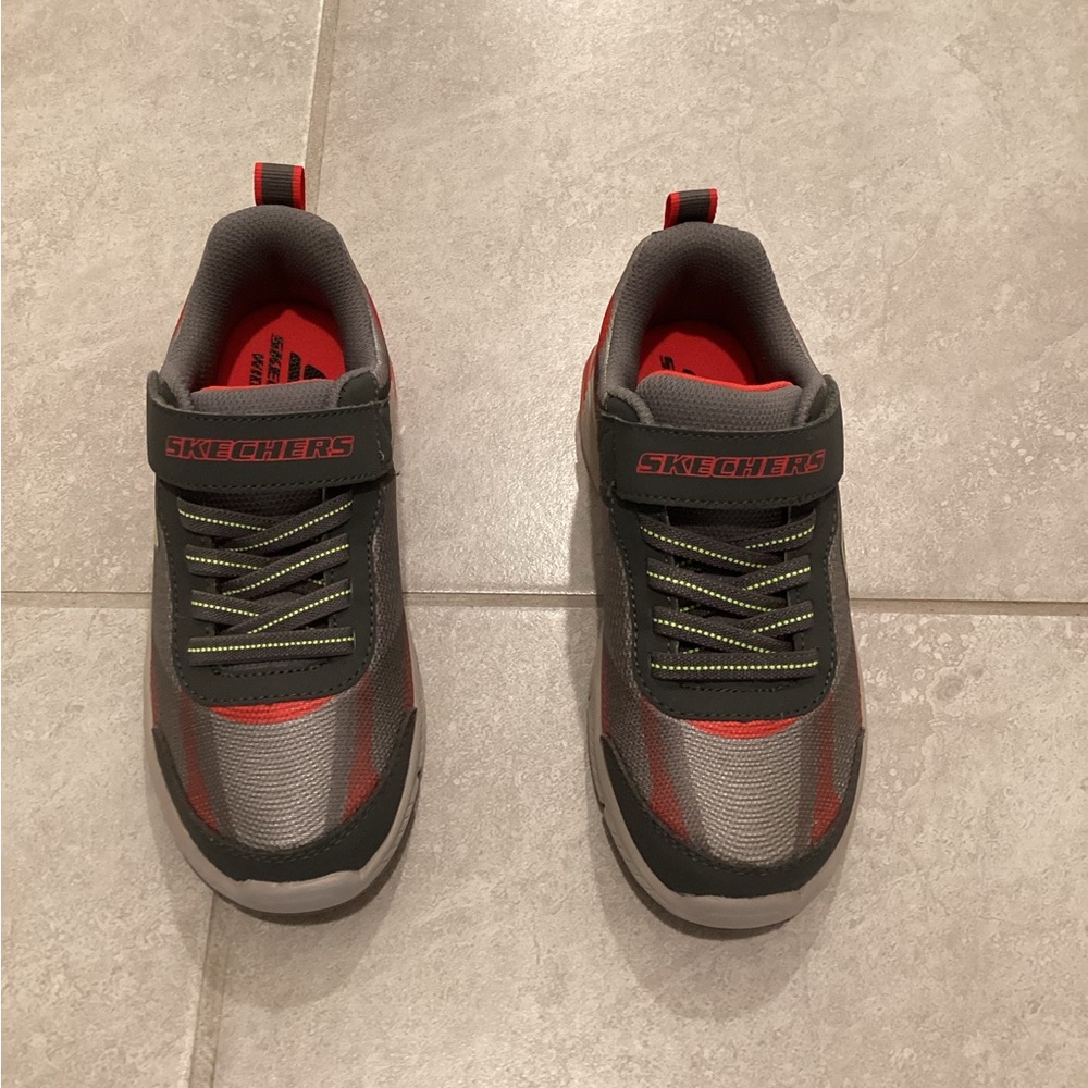 Skechers Kids' Gray and Red Sneakers with Green Accents